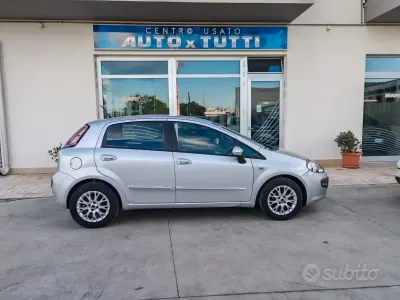 Usata Fiat Punto Evo Dynamic 105 CV (77 kW) 2009 Grigio Utilitaria