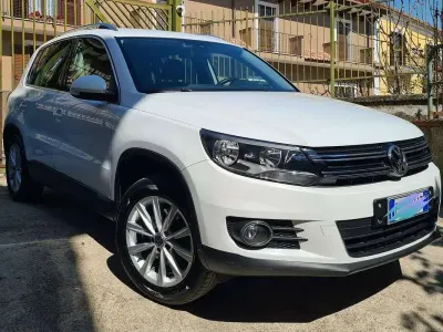 Usata VW Tiguan R-line 140 CV (102 kW) 2015 Bianco SUV