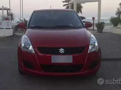 Usata Suzuki Swift 94 CV (69 kW) 2012 Rosso Utilitaria