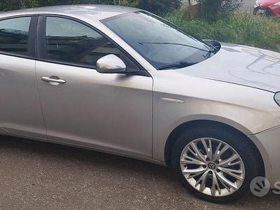 Usata Alfa Romeo Giulietta Business 120 CV (88 kW) 2017 Argento Utilitaria