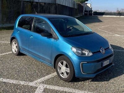 Usata VW e-up! 61 kW (83 CV) 2022 Blu/azzurro Utilitaria