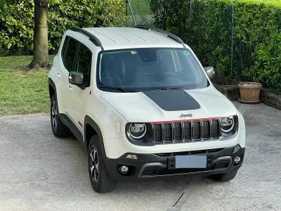 Usata Jeep Renegade Trailhawk 170 CV (125 kW) 2018 Bianco SUV