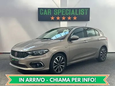 Usata Fiat Tipo Lounge 120 CV (88 kW) 2018 Grigio Berlina