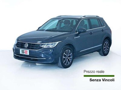 Usata VW Tiguan Life 122 CV (89 kW) 2022 Grigio SUV