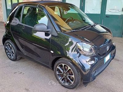 Usata Smart ForTwo Cabrio 90 CV (66 kW) 2017 Nero Cabrio