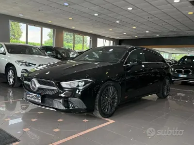 Usata Mercedes CLA200 Business 150 CV (110 kW) 2021 Nero Station wagon