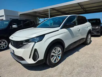 Usata Peugeot 3008 Active 131 CV (96 kW) 2022 Bianco SUV