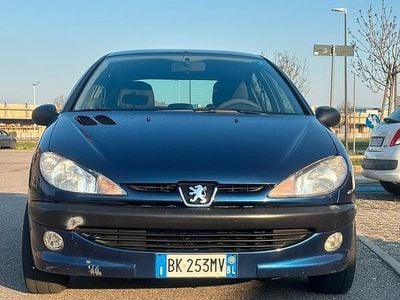 Usata Peugeot 206 90 CV (66 kW) 2000 Blu Berlina