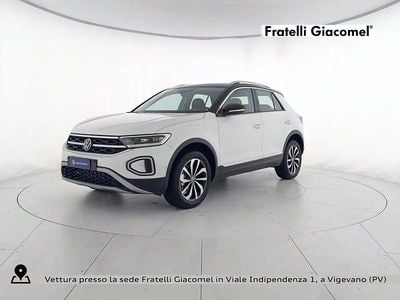 Usata VW T-Roc Style 150 CV (110 kW) 2025 Pure white nero SUV