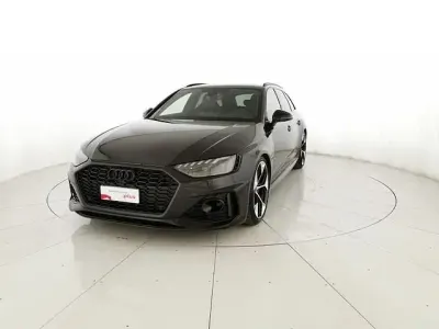 Usata Audi RS4 Comfort 450 CV (330 kW) 2024 Nero Station wagon