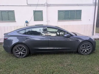 Usata Tesla Model 3 Long Range AWD 152 kW (208 CV) 2020 Berlina