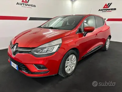 Usata Renault Clio IV Intens 118 CV (86 kW) 2017 Rosso Berlina