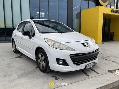 Usata Peugeot 207 70 CV (51 kW) 2010 Bianco Berlina