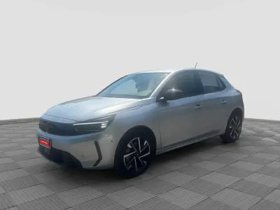 Usata Opel Corsa 101 CV (74 kW) 2025 Gris aluminium Utilitaria
