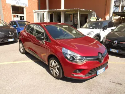 Usata Renault Clio IV Intens 90 CV (66 kW) 2018 Rosso Berlina