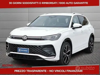 Usata VW Tiguan R-line 150 CV (110 kW) 2024 Bianco SUV
