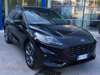 Usata Ford Kuga ST-Line X 152 CV (111 kW) 2023 Agate black SUV