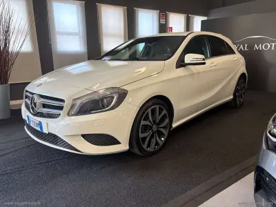 Usata Mercedes A180 109 CV (80 kW) 2013 Bianco Berlina