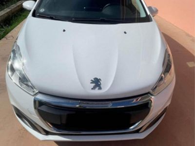 Usata Peugeot 208 75 CV (55 kW) 2015 Utilitaria