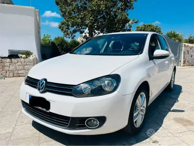 Usata VW Golf VI 102 CV (75 kW) 2010 Bianco Utilitaria