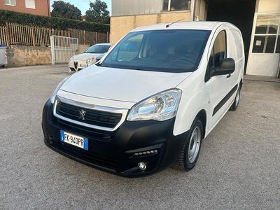 Usata Peugeot Partner 99 CV (72 kW) 2017 Bianco