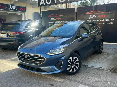 Begagnad Ford Fiesta 125 HK (91 kW) 2023 Blå Halvkombi