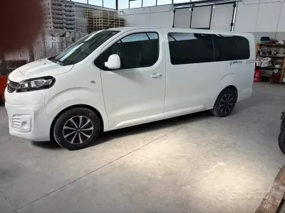 Usata Opel Vivaro-e Combi 120 CV (88 kW) 2021 Bianco Monovolume