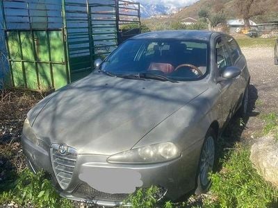 Usata Alfa Romeo 147 150 CV (110 kW) 2005 Grigio Utilitaria