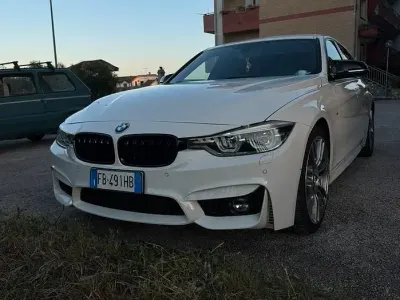 Usata BMW 318 Comfort Edition 150 CV (110 kW) 2015 Bianco Station wagon