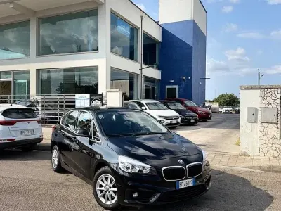 Usata BMW 216 Active Tourer Sport Line 116 CV (85 kW) 2016 Nero Monovolume