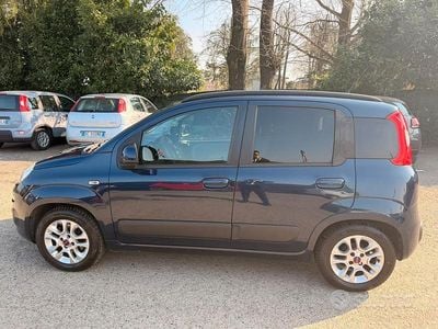 Usata Fiat Panda Lounge 69 CV (50 kW) 2013 Blu Utilitaria