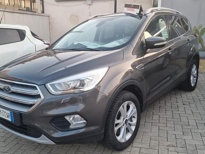 Usata Ford Kuga S 180 CV (132 kW) 2018 Grigio SUV