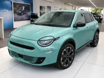 Usata Fiat 600 La Prima 110 CV (80 kW) 2025 Blu SUV