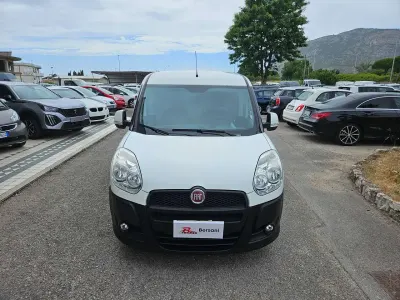 Usata Fiat Doblò 105 CV (77 kW) 2014 Bianco Monovolume