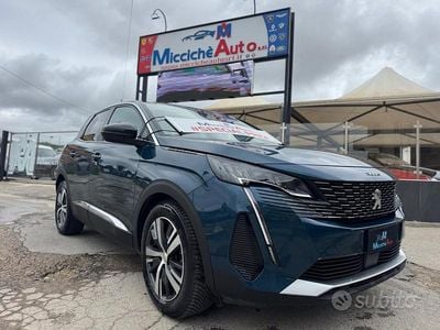 Usata Peugeot 3008 Allure 130 CV (95 kW) 2022 Blu Station wagon