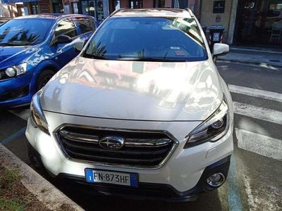 Usata Subaru Outback Premium 175 CV (128 kW) 2018 Bianco Station wagon