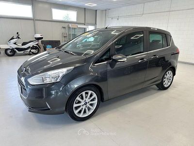 Begagnad Ford B-MAX Titanium 87 HK (63 kW) 2017 Grå Minibuss