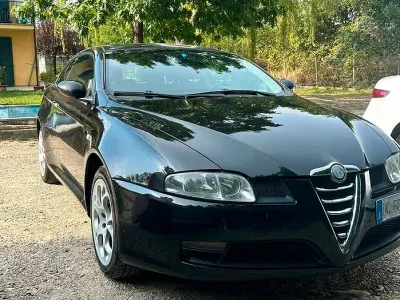 Usata Alfa Romeo GT Distinctive 150 CV (110 kW) 2006 Nero Coupé