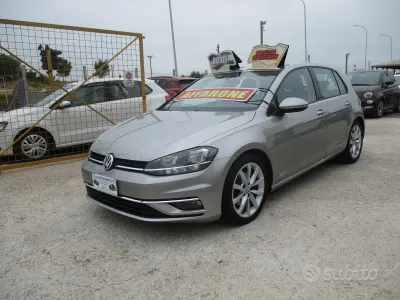 Käytetty VW Golf VII Highline 150 HP (110 kW) 2018 Harmaa Sedan
