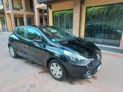 Usata Renault Clio IV 75 CV (55 kW) 2013 Nero Berlina