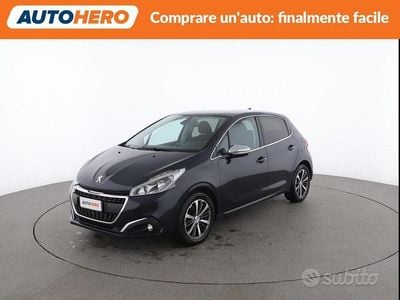 Grigio Usata 2017 Peugeot 208 Allure Utilitaria | 9899 € (Buon prezzo)