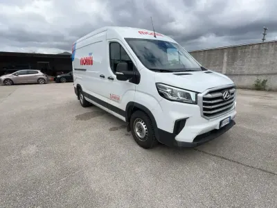 Usata Maxus V90