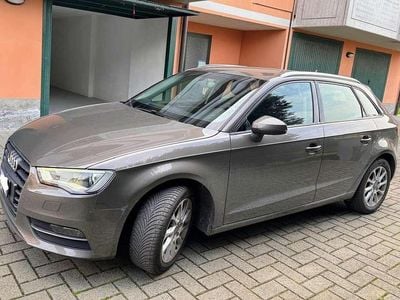Käytetty Audi A3 Young 105 HP (77 kW) 2013 Harmaa Sedan