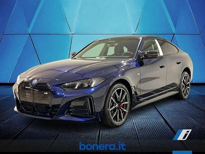 Nuova BMW i4 M Sport 442 kW (601 CV) 2026 Tanzanite blue metallizzato Berlina