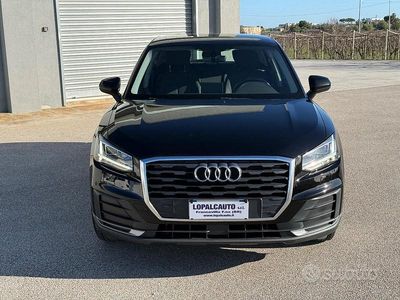 Begagnad Audi Q2 Business 116 HK (85 kW) 2020 Svart SUV