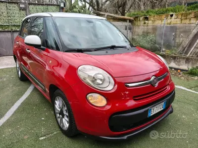 Begagnad Fiat 500L 85 HK (62 kW) 2015 Röd Minibuss