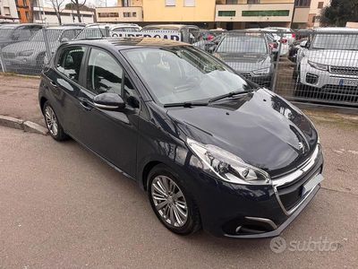 Usata Peugeot 208 Allure 75 CV (55 kW) 2016 Grigio Utilitaria