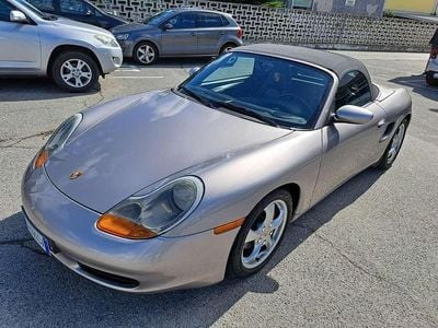 Usata Porsche Boxster 220 CV (161 kW) 2001 Argento Cabrio