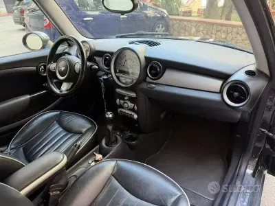 Usata Mini Cooper D 116 CV (85 kW) 2011 Nero Utilitaria