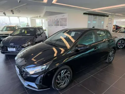 Nuova Hyundai i20 101 CV (74 kW) 2026 Phantom black Utilitaria